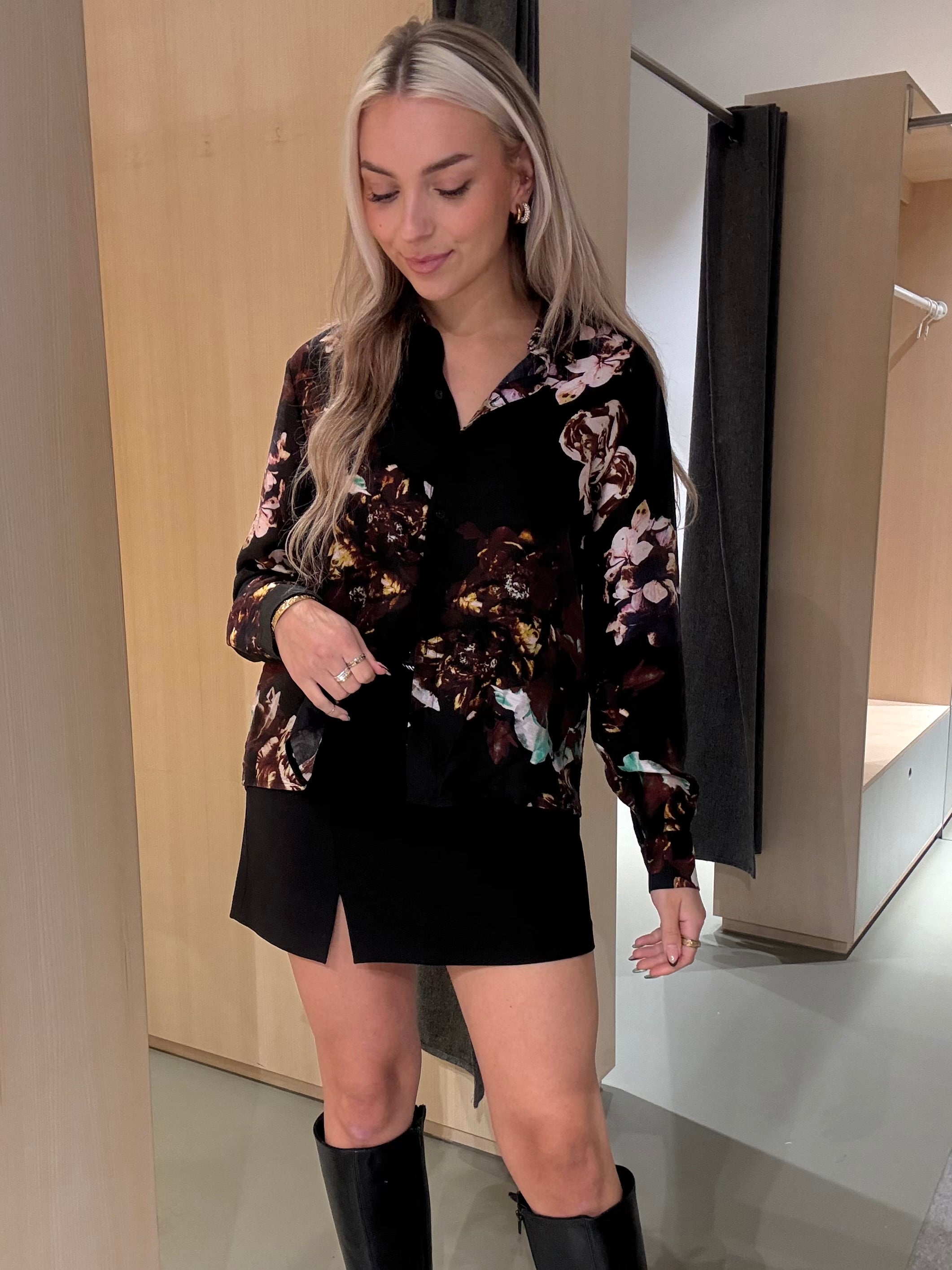 VIROSANNA Shirt - Black Beauty